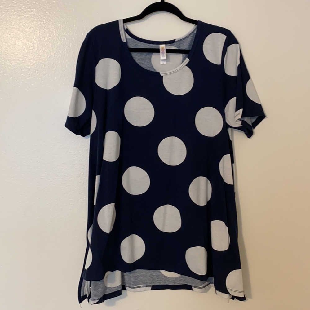 lularoe 🦄 navy polka dot perfect tee